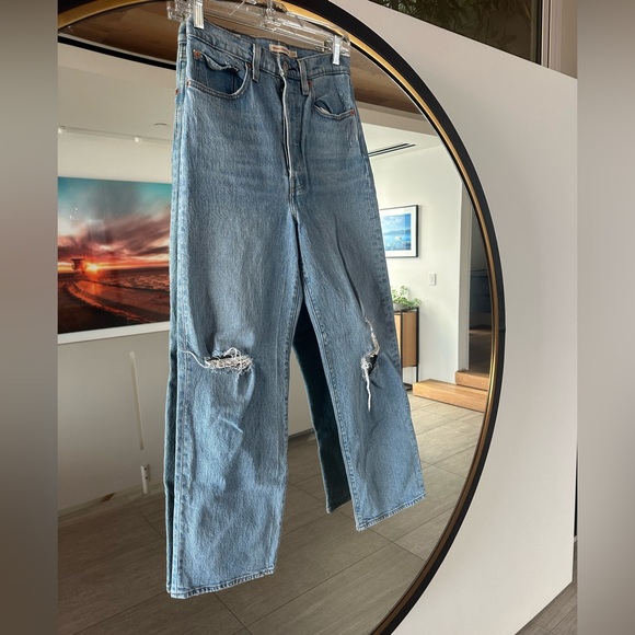 Levi's Women’s Ribcage Straight Ankle Jeans 27 perfectly worn in! - Picture 4 of 15